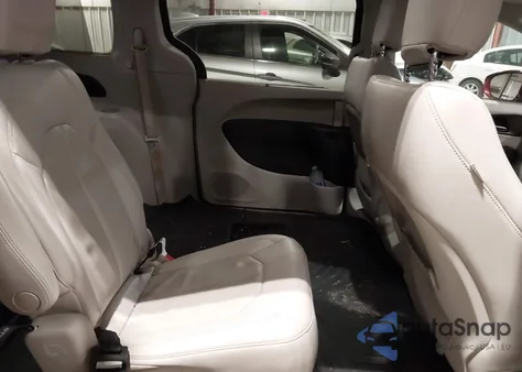 2017 Chrysler Pacifica Touring-L from USA, damaged, VIN 2C4RC1BG5HR512711